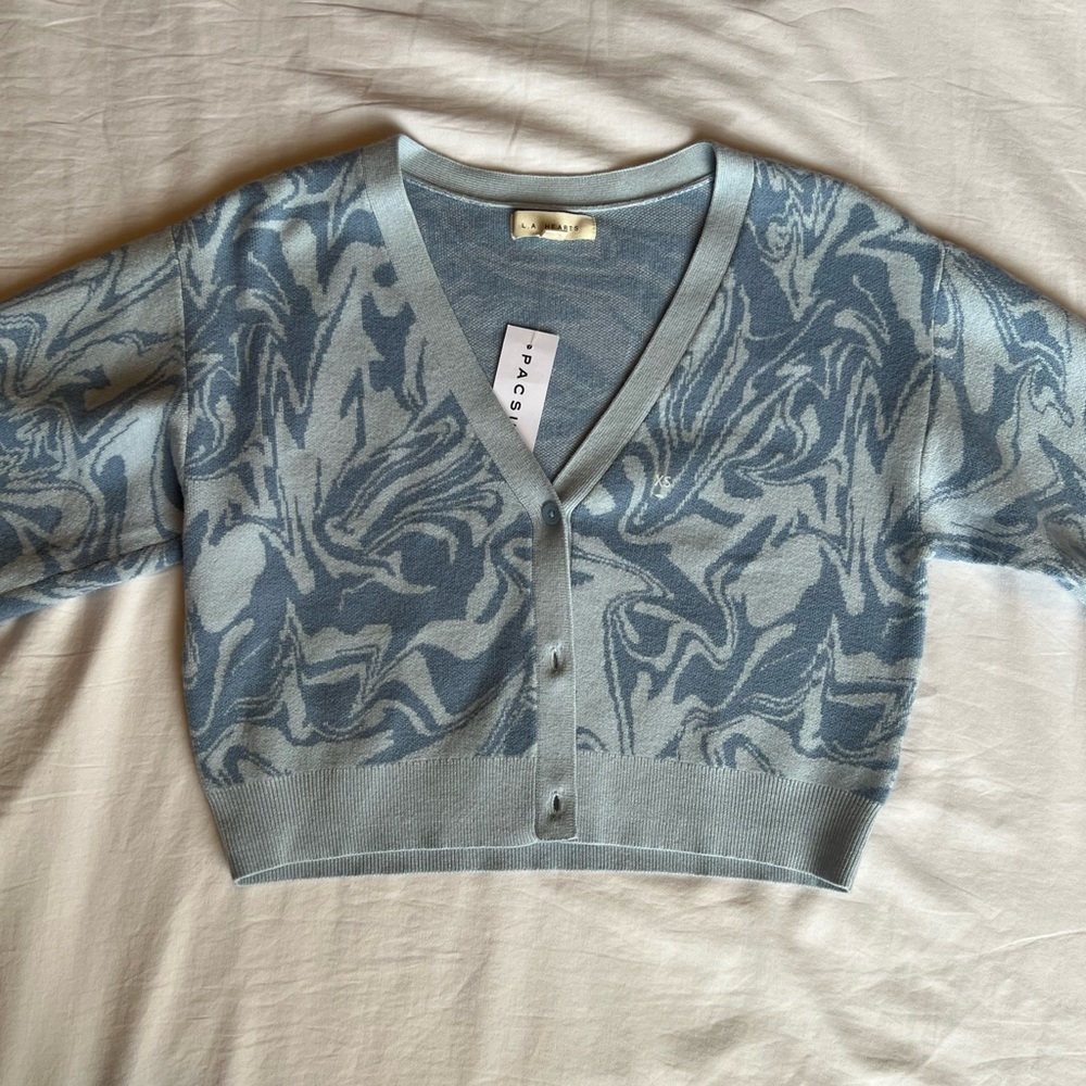 pacsun la hearts long sleeve blue swirly button up cardigan